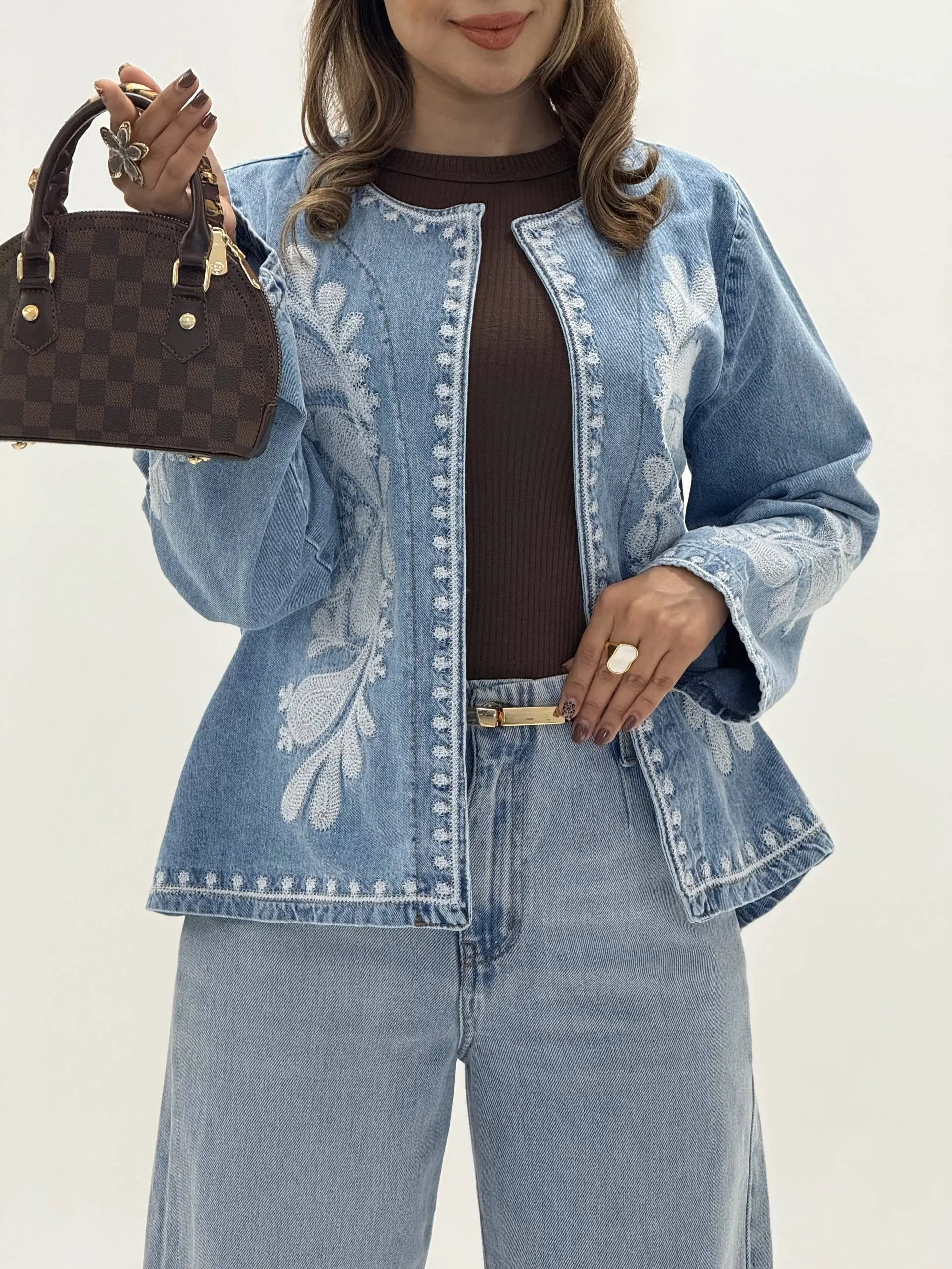 3950-جین وارداتی گلدوزی